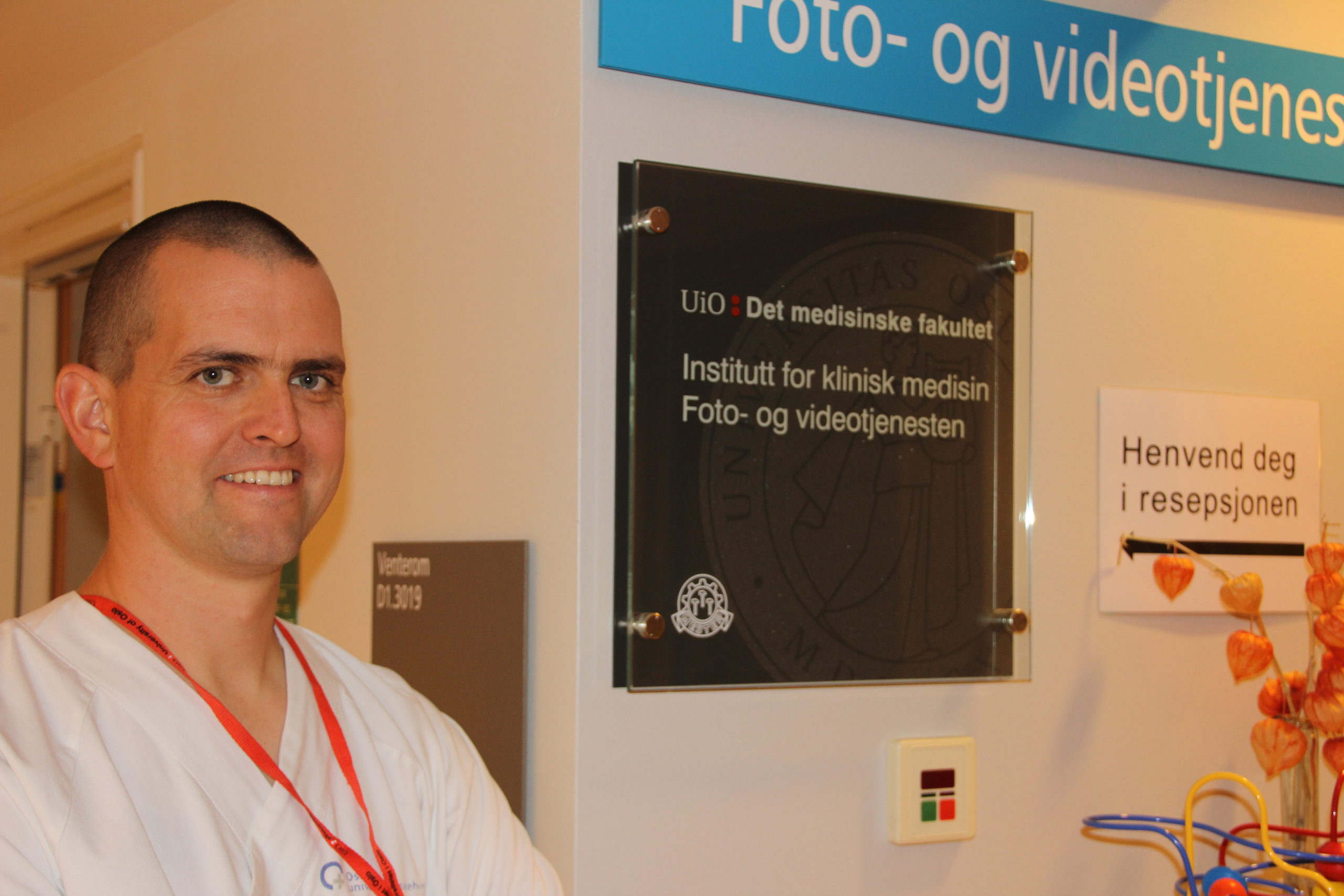 Mesteroppgave ble veileder i klinisk fotografering